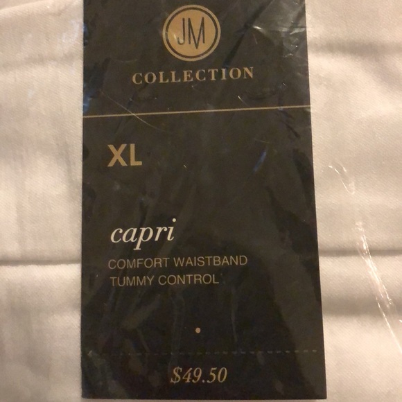 Jm Collection Button-Hem Tummy-Control Cap… - Picture 6 of 6